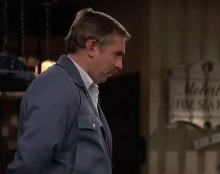 Screenshot from the American television sitcom Cheers (1982-1993)