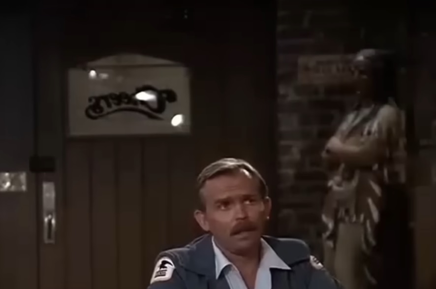 Screenshot from the American television sitcom Cheers (1982-1993)