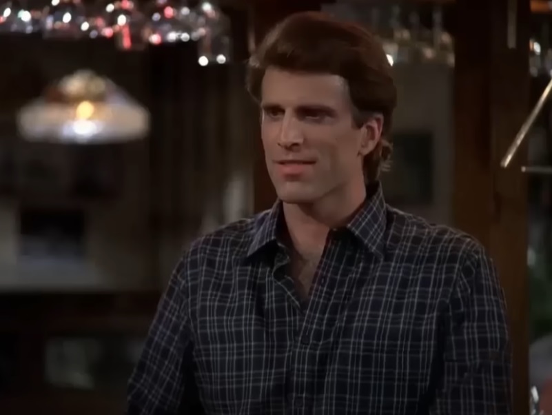 Screenshot from the American television sitcom Cheers (1982-1993)