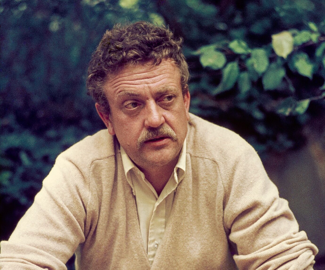 Portrait Photo of Kurt Vonnegut wearing beige outfit