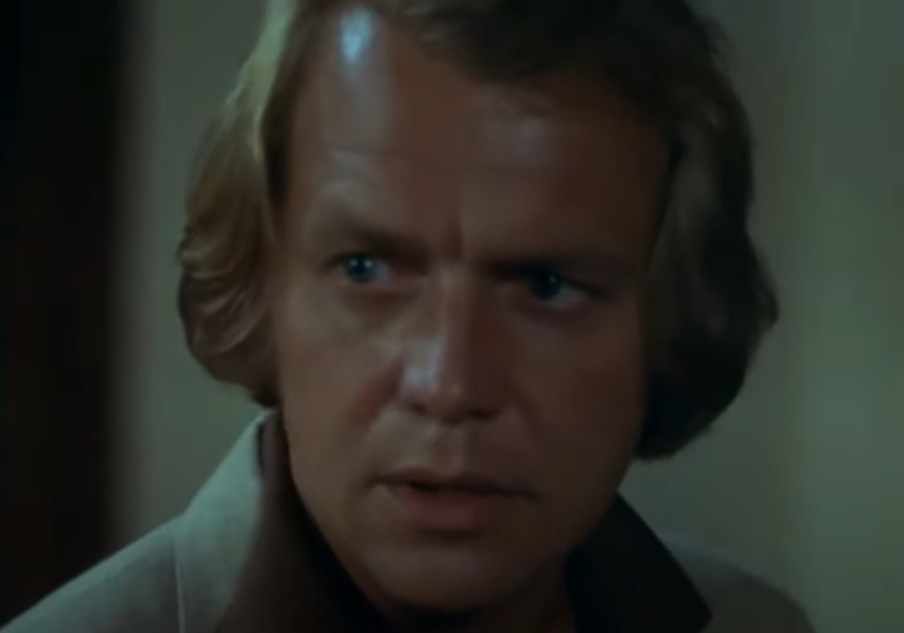 Screenshot from the television series Salemʻs Lot (1979)