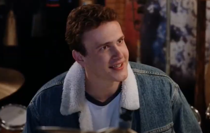Linda Cardellini as Lindsay Weir and Jason Segel as Nick Andopolis
