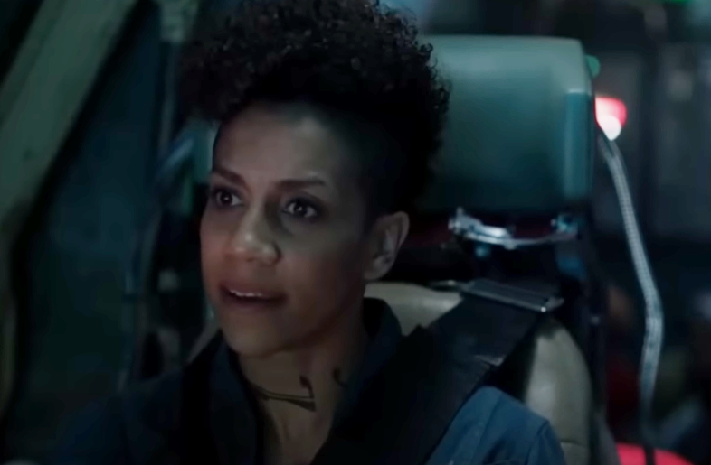 Dominique Tipper as Naomi Nagata