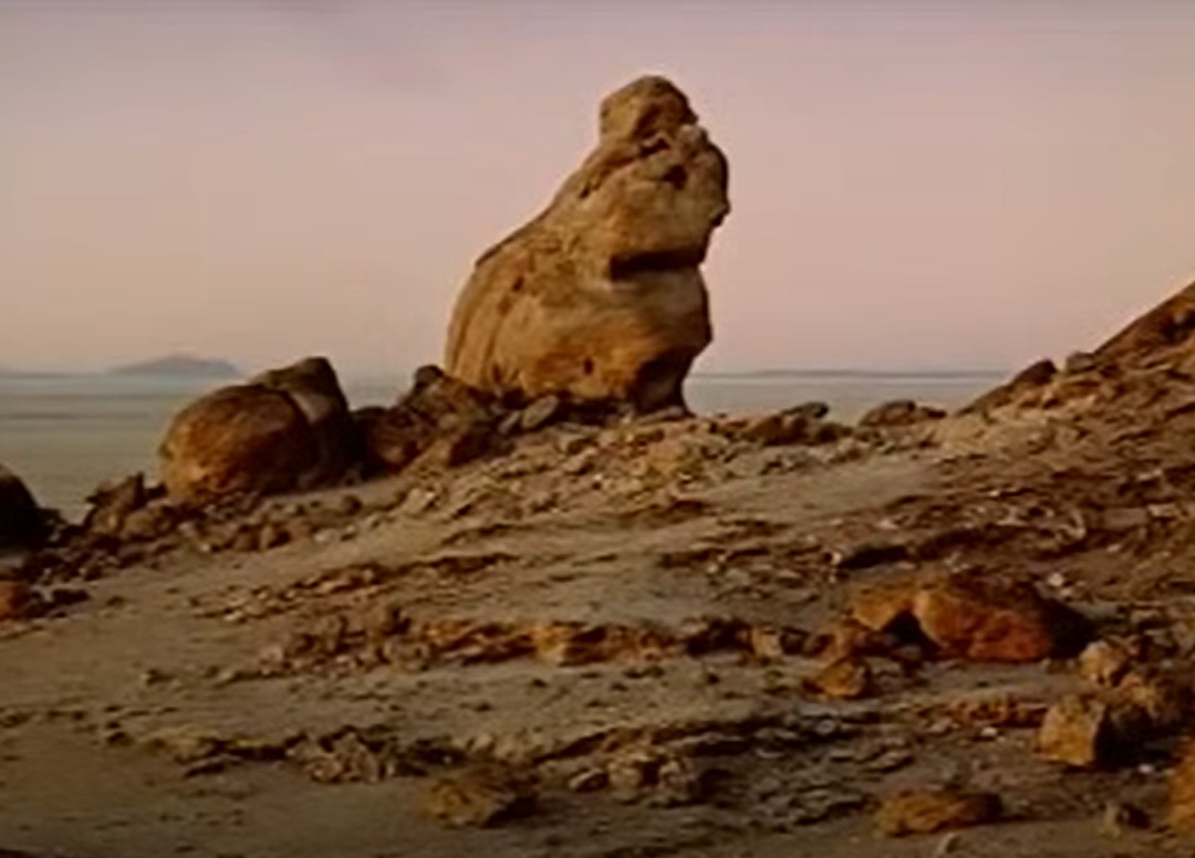 Screenshot from the movie 2001: A Space Odyssey (1968)