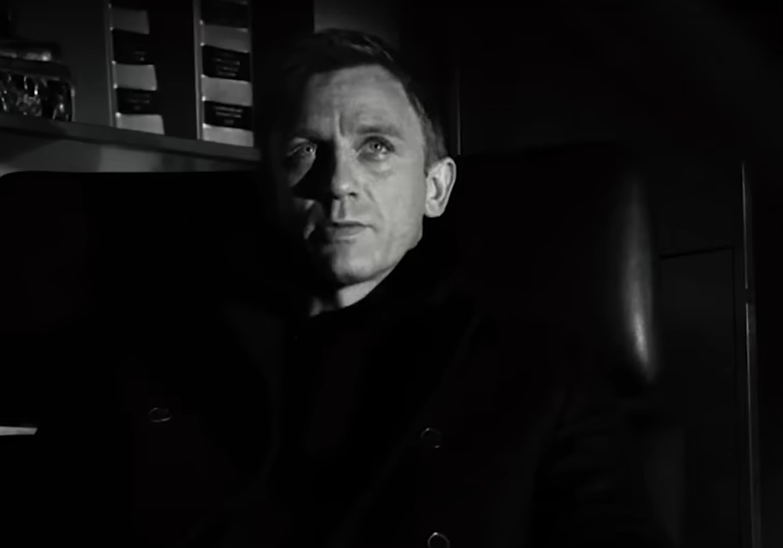 Screenshot from the movie Casino Royale (2006)