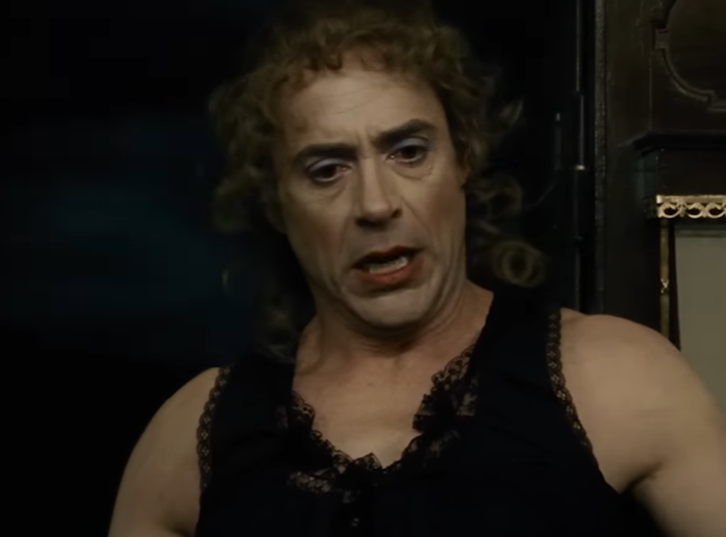 Screenshot of Robert Downey Jr. from - Sherlock Holmes - A Game Of Shadows (2011)