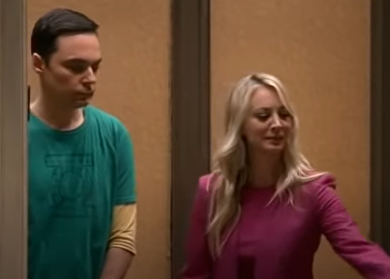 Screenshot of Jim Parsons (Sheldon Cooper) and Kaley Cuoco (Penny) from - The Big Bang Theory (2007-19)