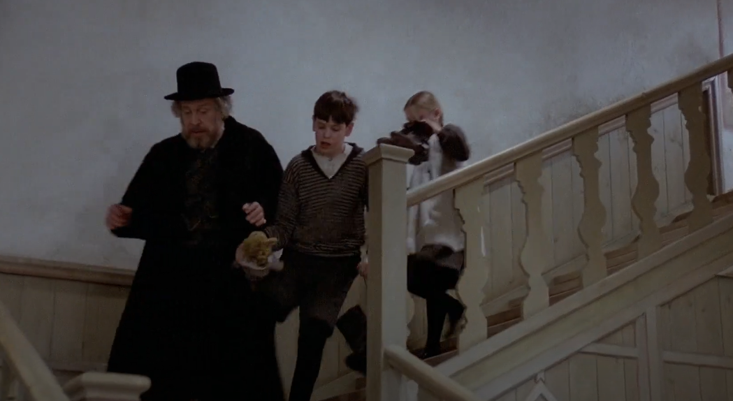 A snapshot of the movie Fanny and Alexander