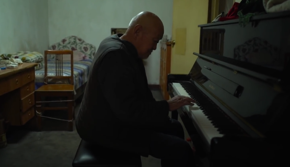 A snapshot of the movie Dead Souls