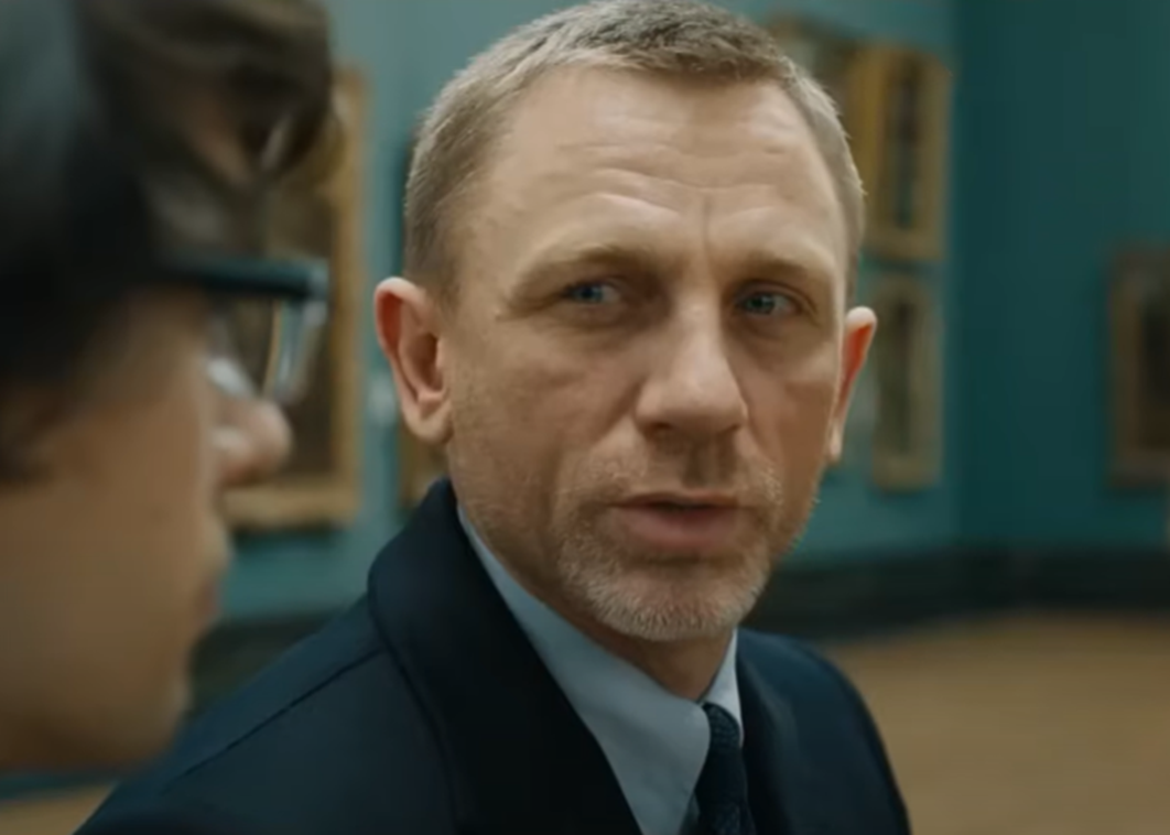 Screenshot of Daniel Craig from Skyfall (2012)