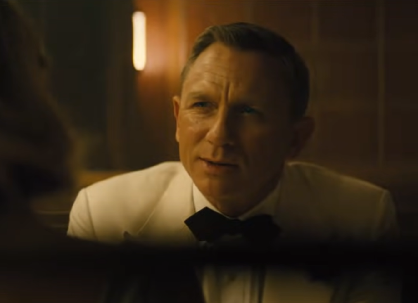 Screenshot of Daniel Craig from Spectre (2015)