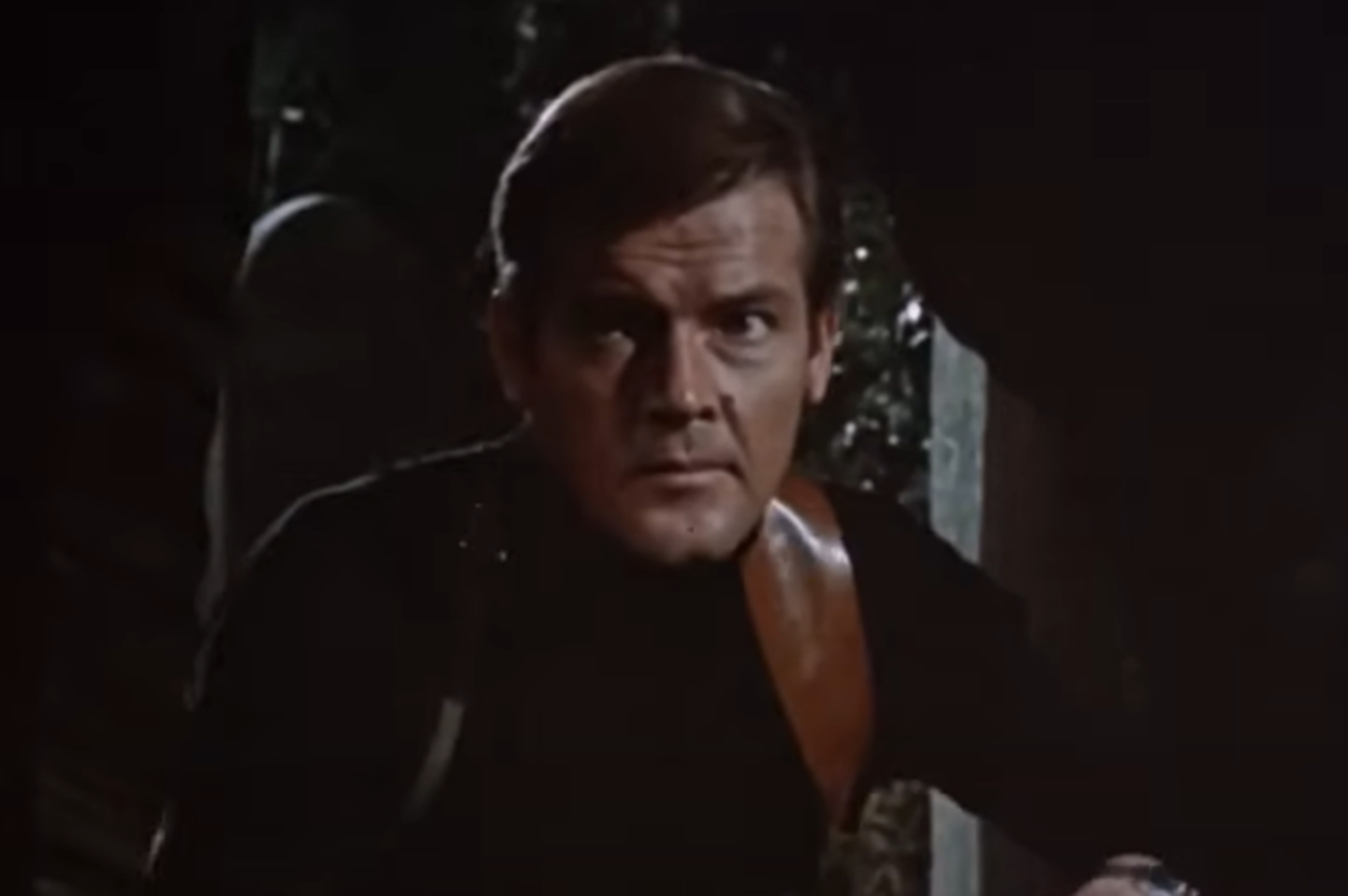 Screenshot of Roger Moore from Live And Let Die (1973)