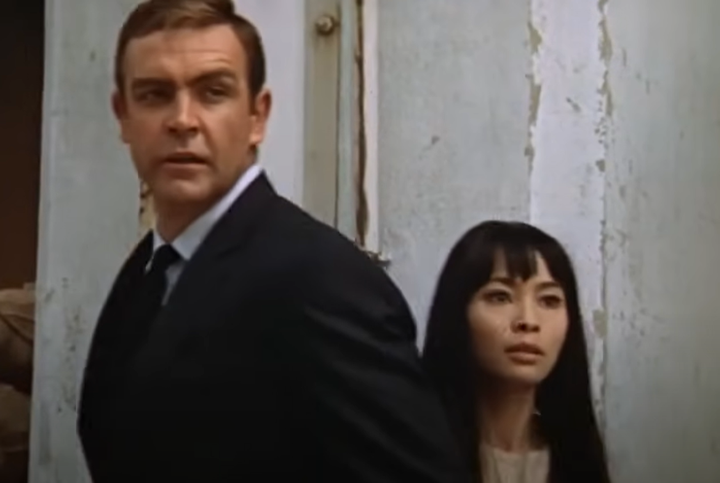 Screenshot of Sean Connery and Mie Hama in You Only Live Twice (1967)
