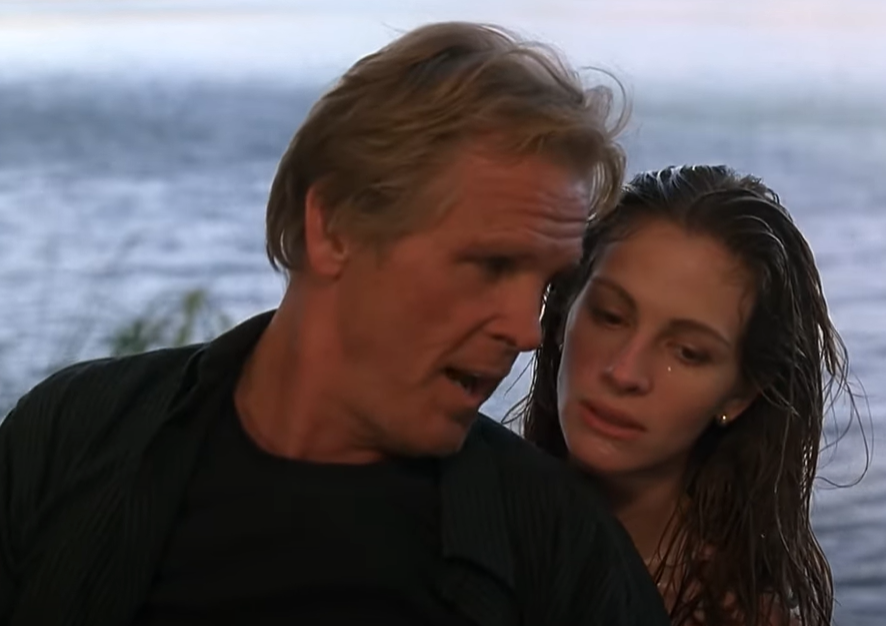 Screenshot of the movie I Love Trouble