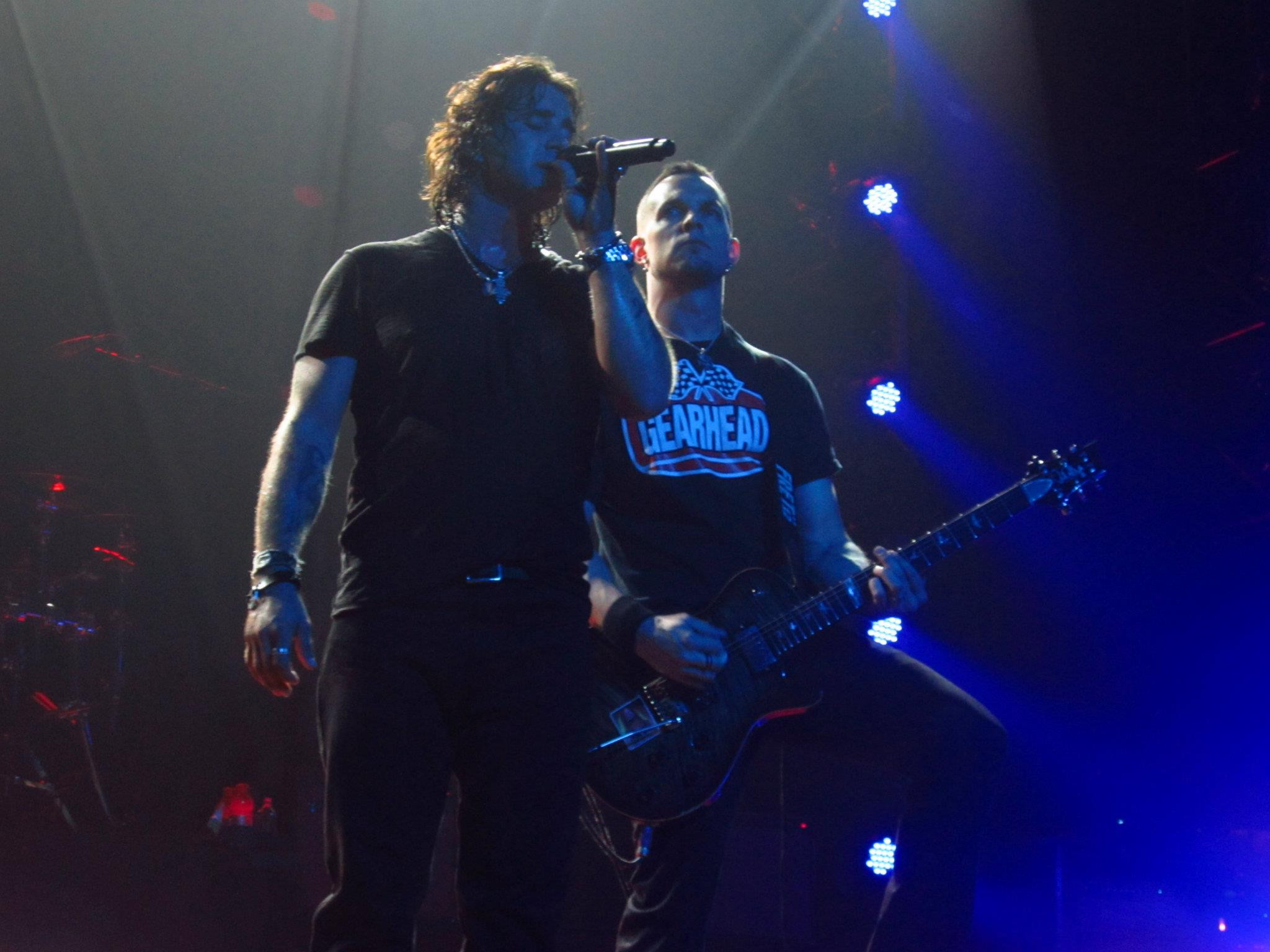 File:Creed Live in Las Vegas,NV (5-11-12).jpg