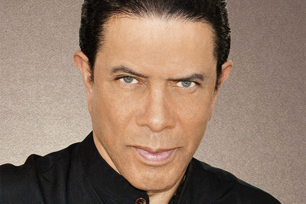 File:Abbott pic by Drew Levister Grabbitt Music.jpg