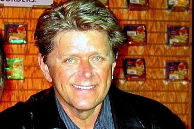 File:2004 12LosAngelesPeterCetera.jpg