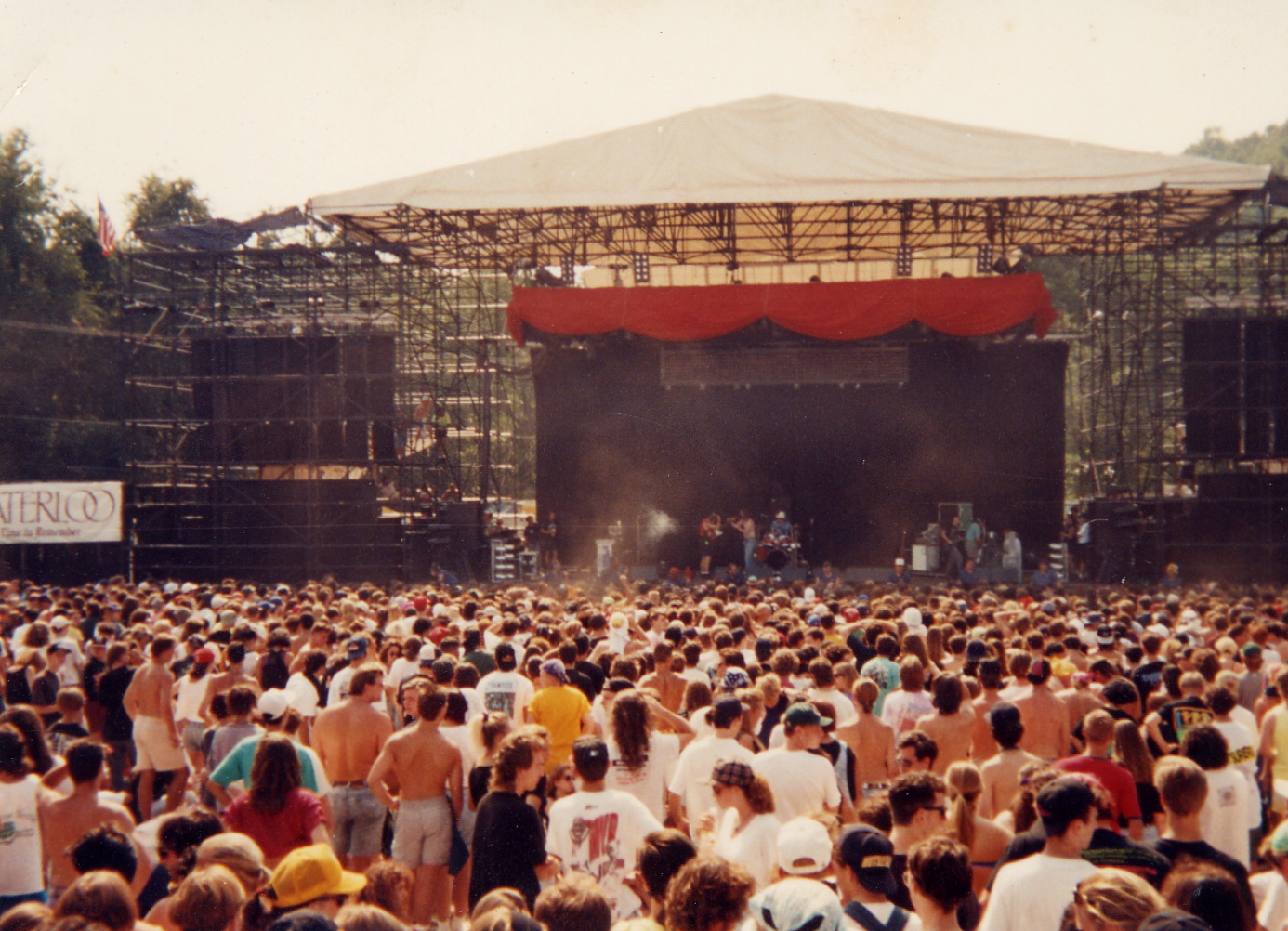	Lollapalooza fest in 1991