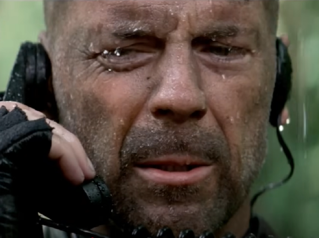 Screenshot of Bruce Willis from - Tears Of The Sun (2003)