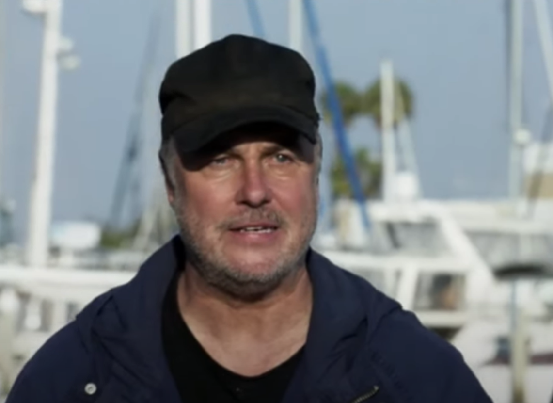 Screenshot of William Petersen from - CSI: Crime Scene Investigation (2000/15)