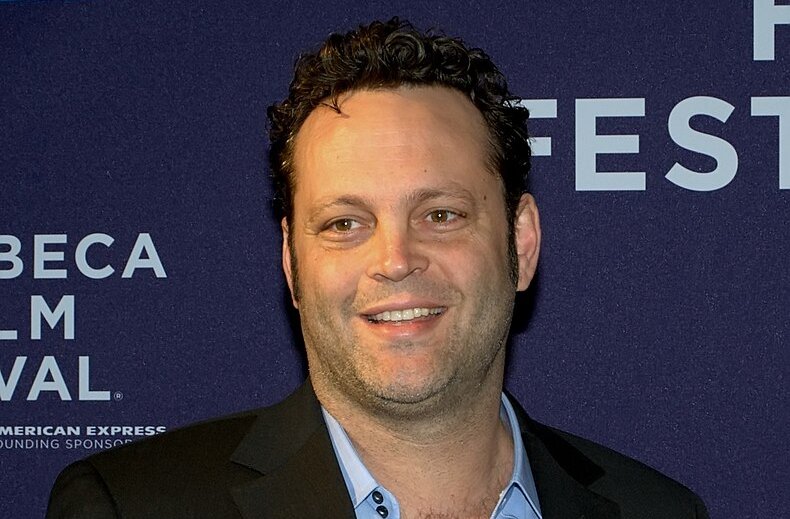 Vince Vaughn wearing blue shirt