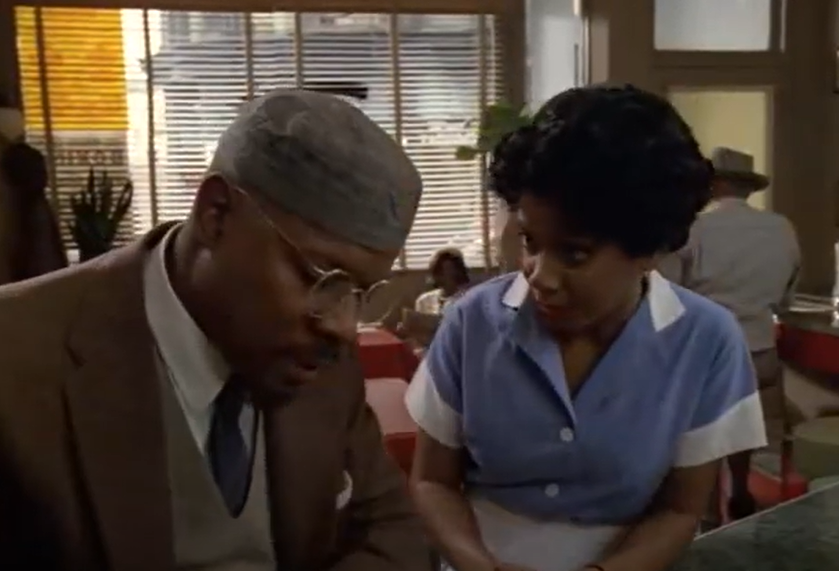 Screenshot of the TV Show Star Trek: Deep Space Nine