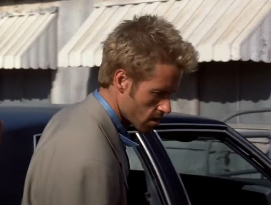 A visually captivating still taken from a pivotal moment in the film Memento (2000)