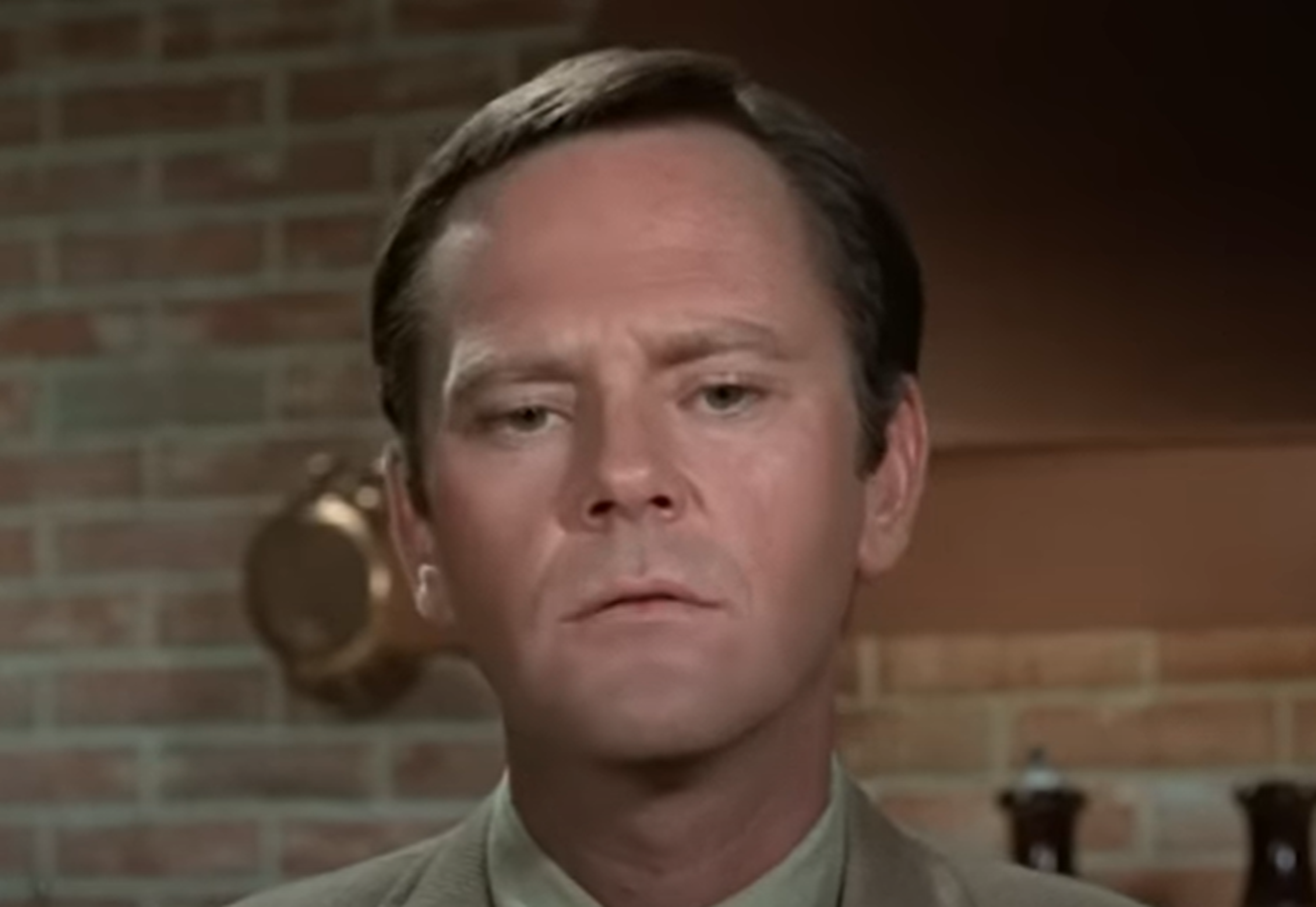 Screenshot of Dick Sargent from - Bewitched (1964-72)