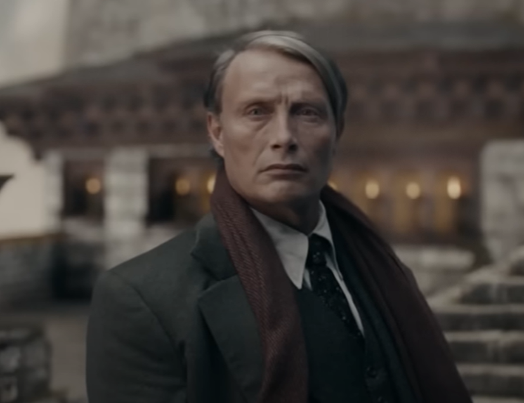 Screenshot of Mads Mikkelsen from - Fantastic Beasts: The Secrets Of Dumbledore (2022)