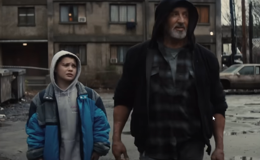 Screenshot from the movie Samaritan (2022)