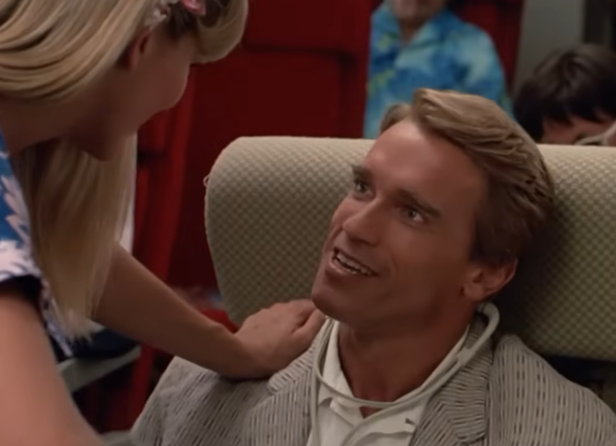 Screenshot from the movie Twins (1988)