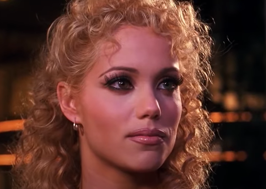 Screenshot of the movie Showgirls