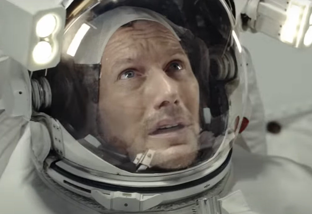 Screenshot of the movie Moonfall