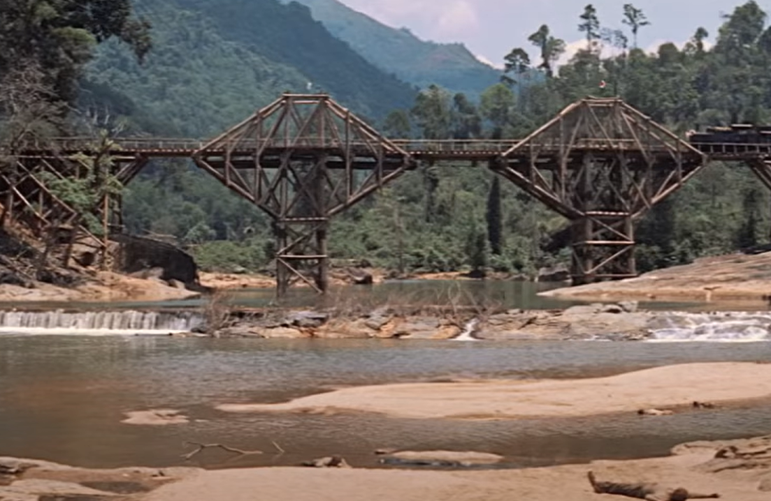 Screenshot of the movie The Bridge on the River Kwai