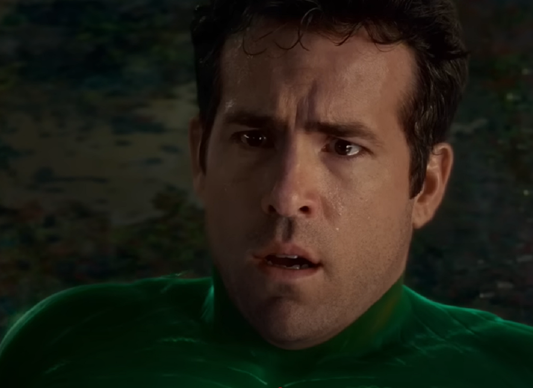 Screenshot from the movie - Green Lantern (2011)