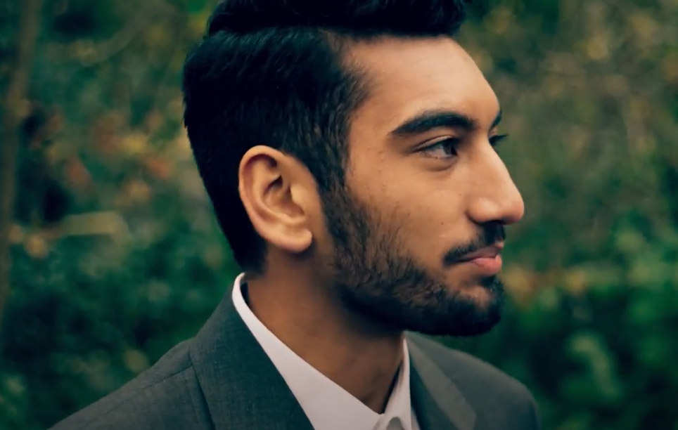 A screenshot of the TV series Informer