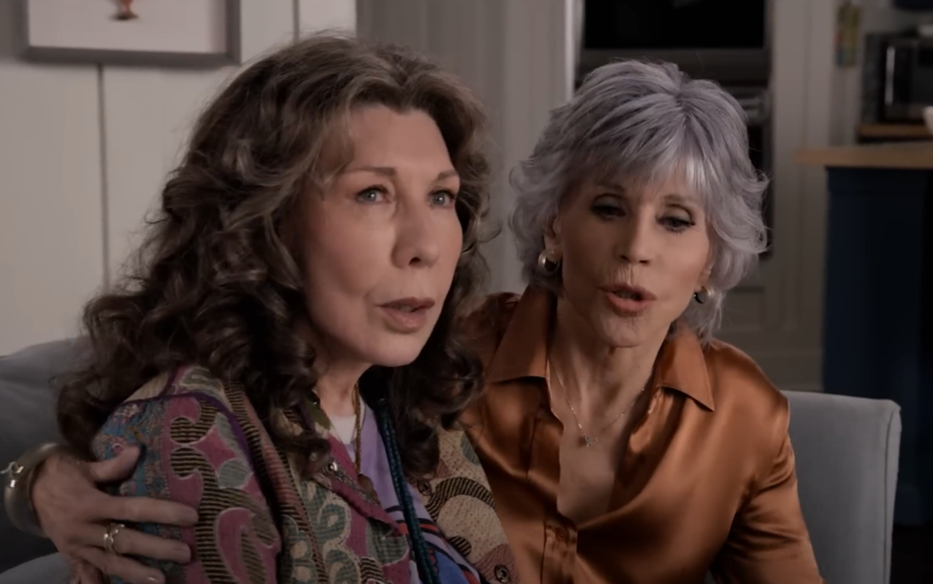 Screenshot of Jane Fonda and Lily Tomlin in Grace and Frankie (2015)