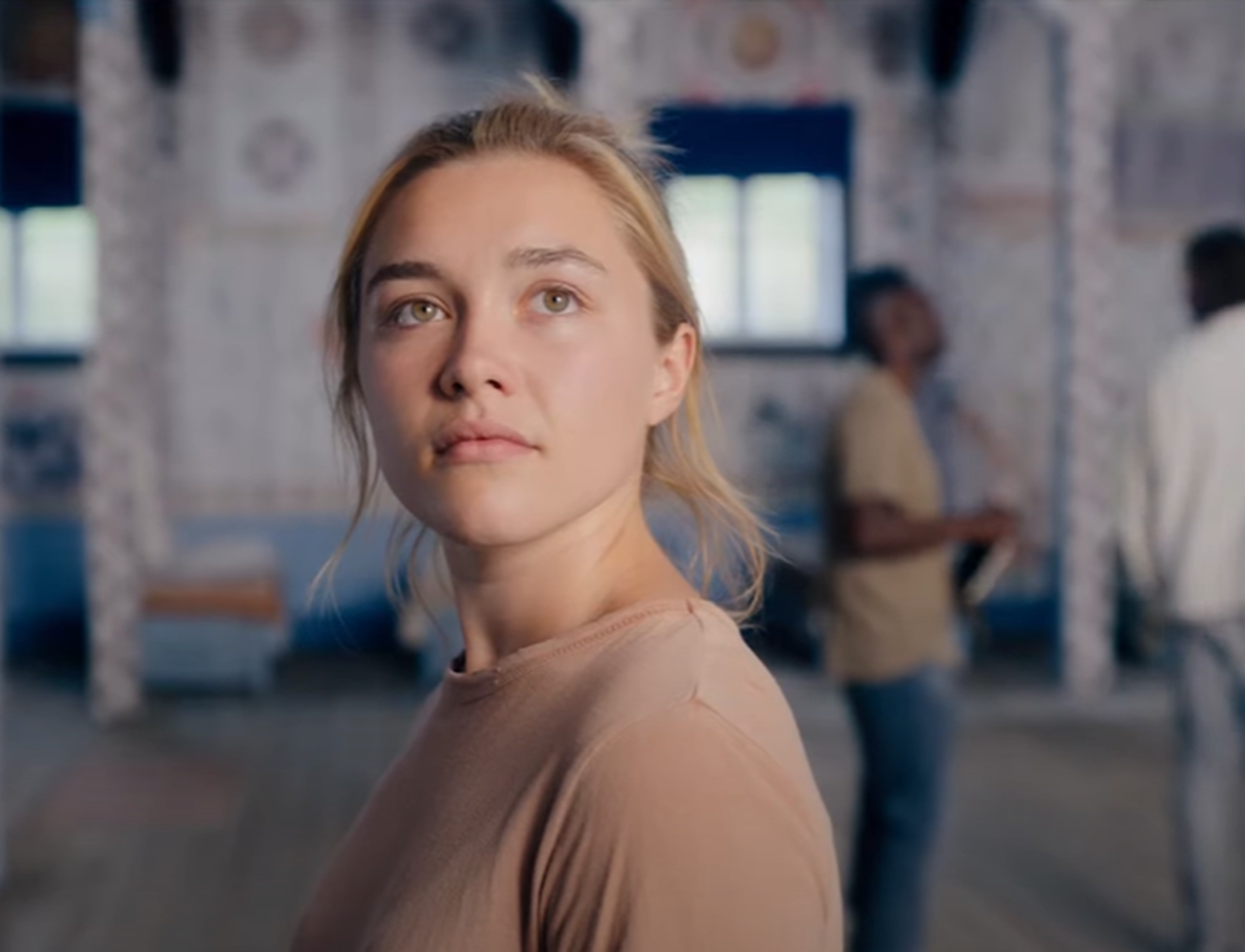 Screenshot of Florence Pugh in Midsommar (2019)