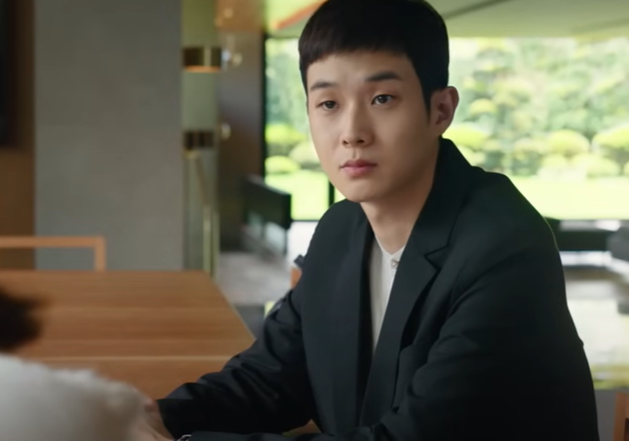 Screenshot from the movie - Parasite (2019)