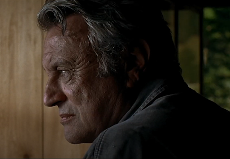 Screenshot of Michel Subor in L’Intrus (2004)