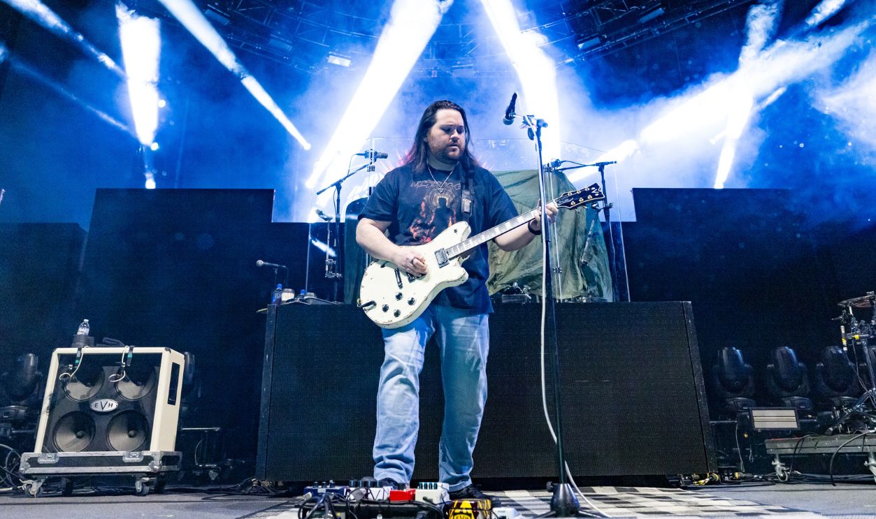 2185851504-3 Doors Down In Concert