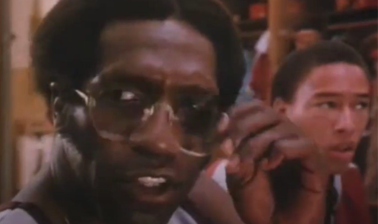 Screenshot from The Fish That Saved Pittsburgh (1979)