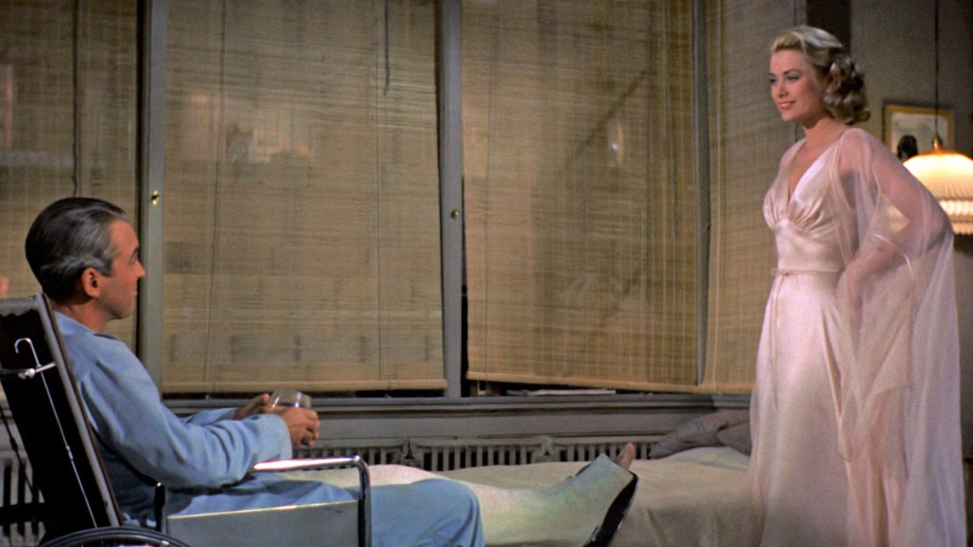 File:Rearwindow trailer 2.jpg