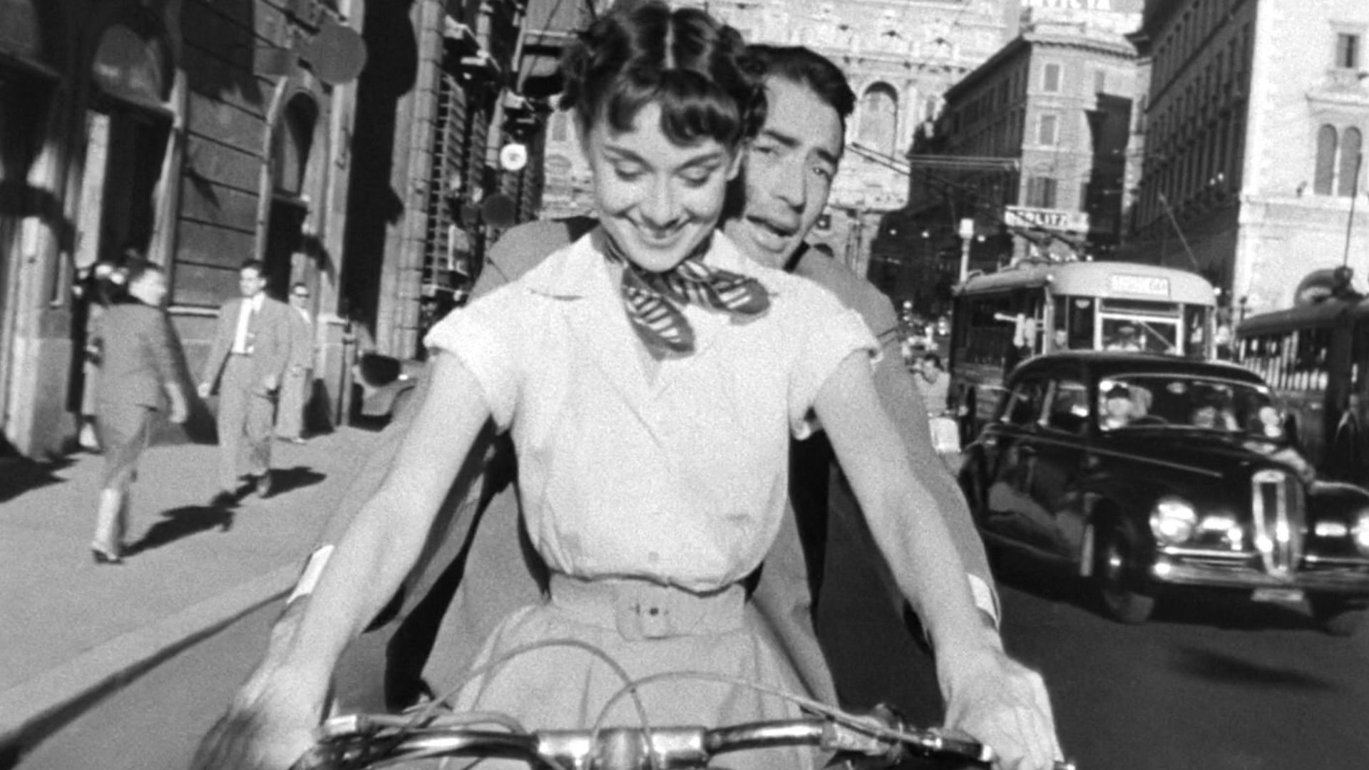 File:Audrey Hepburn and Gregory Peck on Vespa in Roman Holiday trailer.jpg