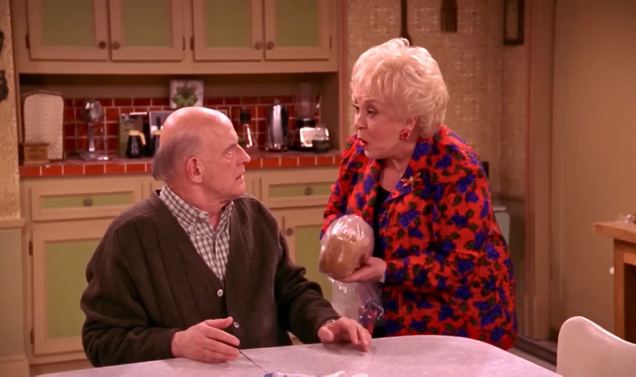  Screenshot from Everybody Loves Raymond (1996–2005)