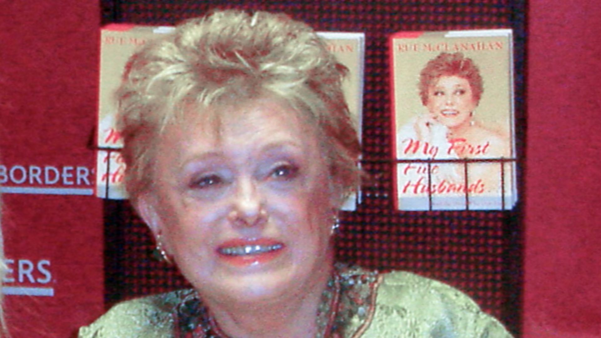 File:Rue McClanahan book signing.jpg