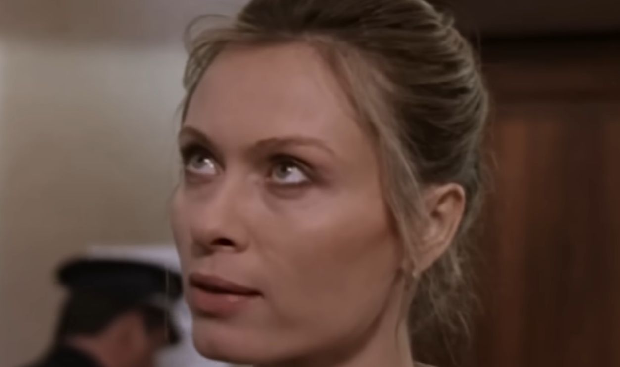 Screenshot from Highlander: The Series (1992–1998)