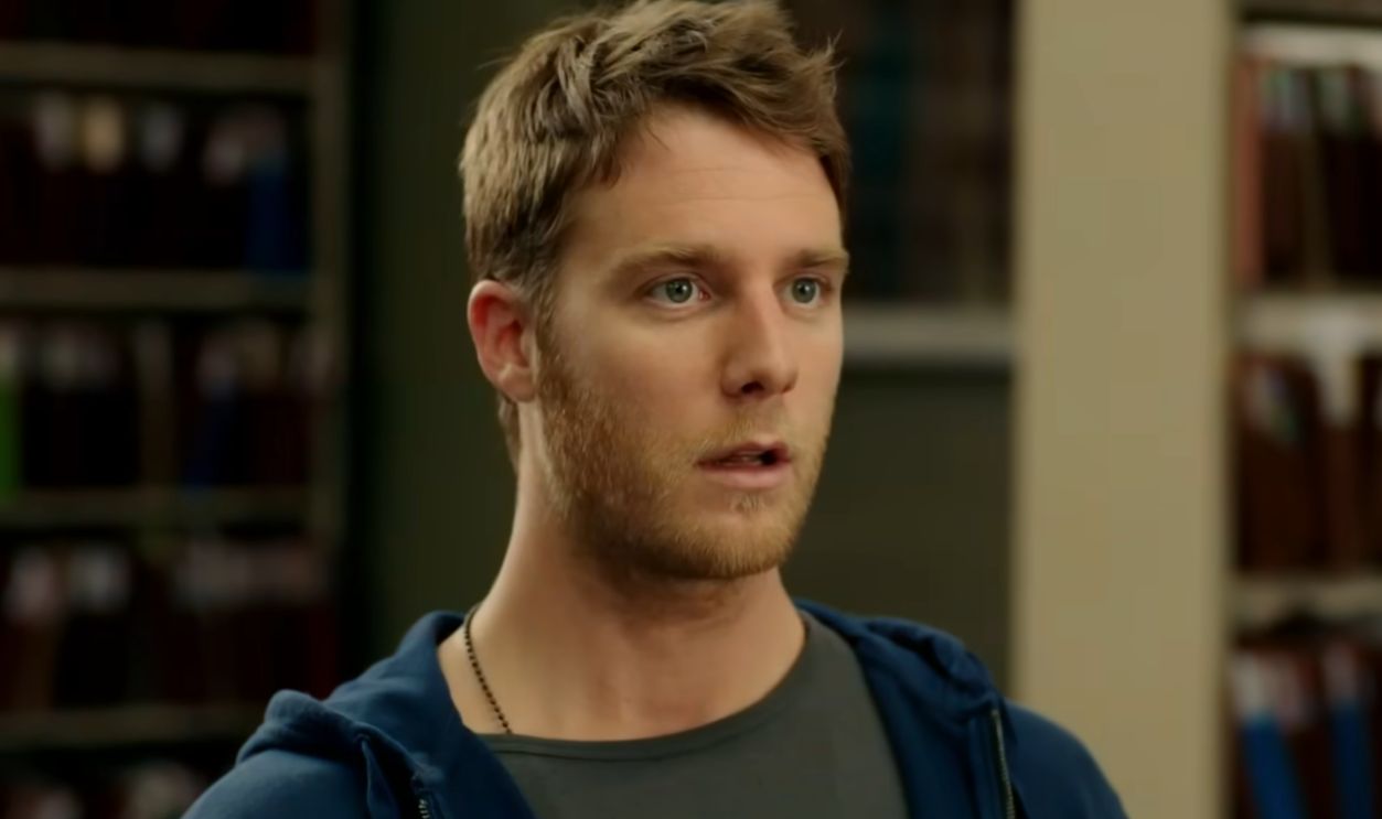 Screenshot from Limitless (2015–2016)