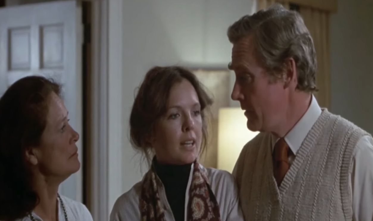 Screenshot from Annie Hall (1977)