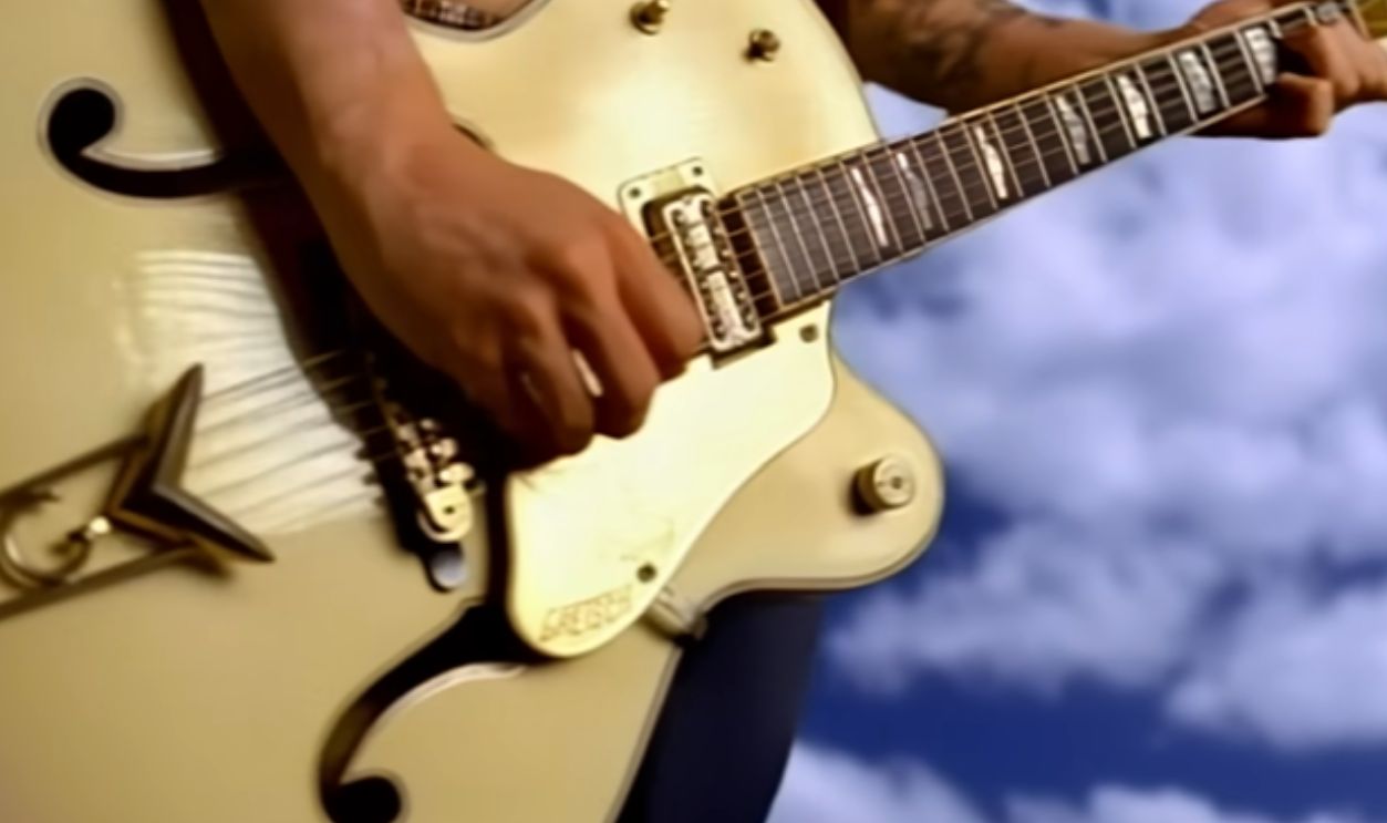 “Californication” (Red Hot Chili Peppers)